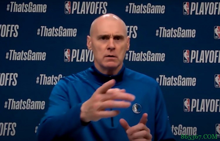 如何看待东契奇的三分决策？卡莱尔：希望他再多投5个