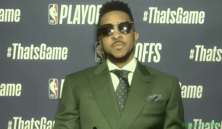 CJ：努尔基奇在场我们就有机会赢球 防约基奇需5个人共同努力