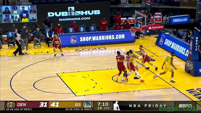 ?库里32+8 格林2+12+19 波特26+5 勇士终结掘金4连胜