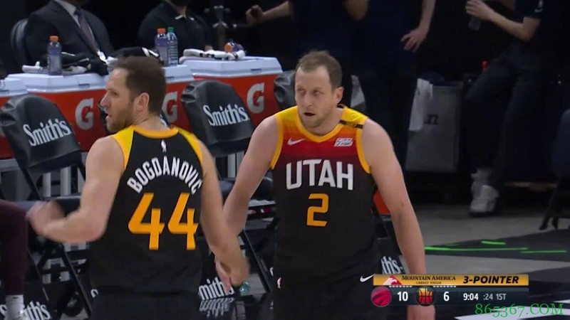 ?范弗里特30+6+7 博格达诺维奇34+4+4 爵士战胜猛龙