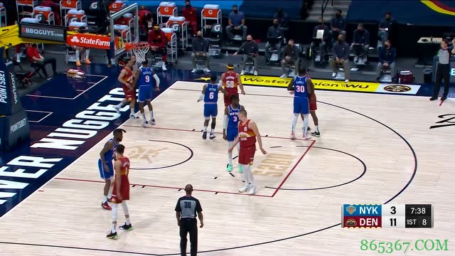 ?约基奇三节32+12+6 小里25分 兰德尔14+8 掘金轻取尼克斯