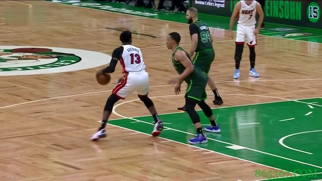 ?希罗24+11 邓罗22分 沃克36+7 巴特勒伤退 热火再胜绿军