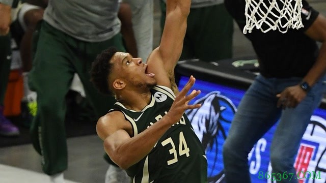 ?米德尔顿绝杀 字母哥26+18 巴特勒17+10+8  雄鹿加时险胜热火