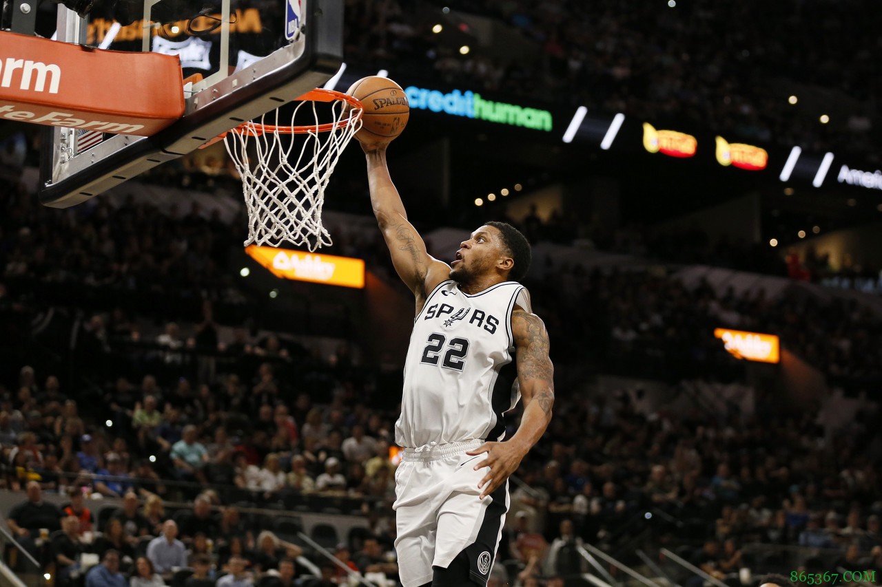 ?马刺对雄鹿半场轰下87分 刷新队史半场得分纪录