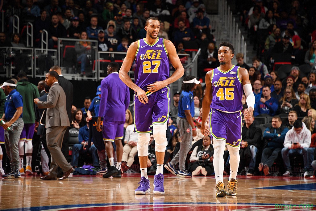 今日太阳输球 爵士再赢两场将锁定本季常规赛西部第一