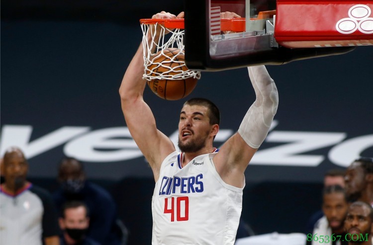 祖巴茨：隆多是我见过球商最高的球员之一 伊巴卡球场经验丰富