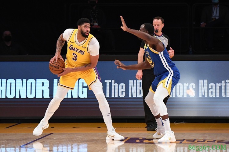 湖勇“抢七”大战前瞻：围绕库里的疯狂