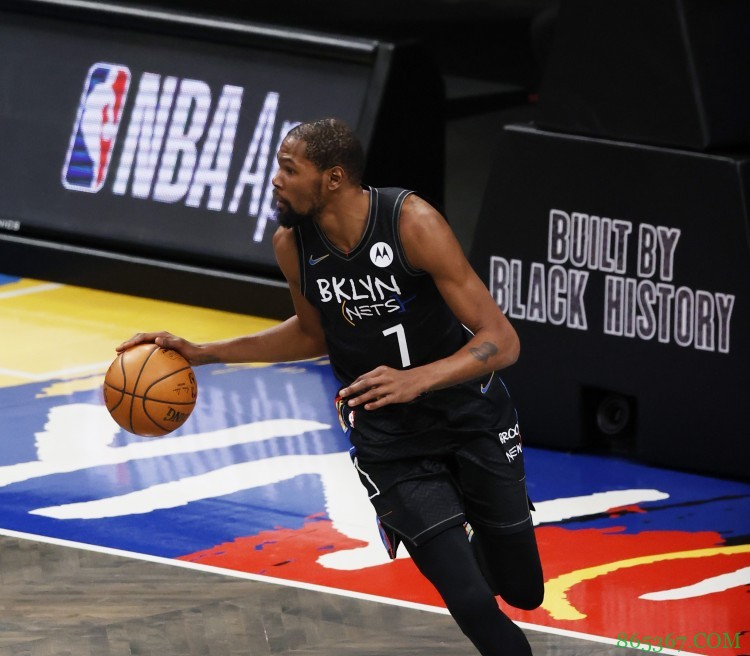 KD：对阵强队绝不允许篮板失控 最后时刻我应该攻框而不是抢投3分