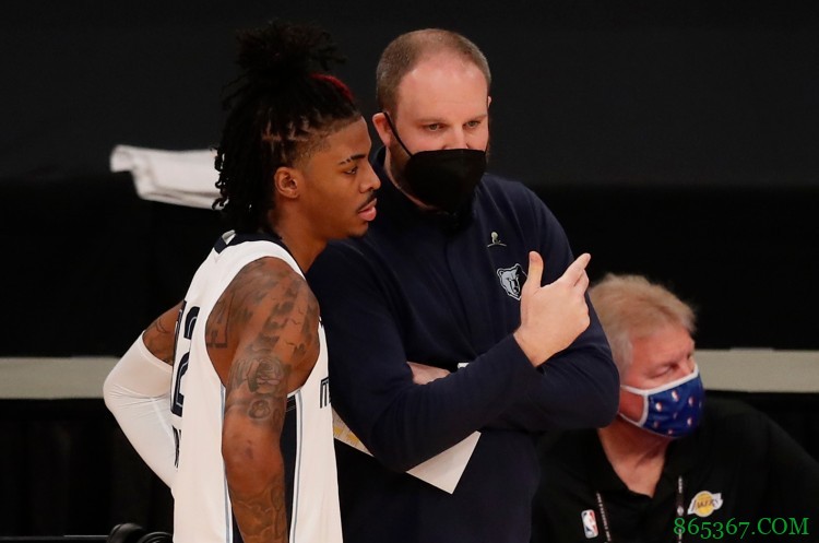 詹金斯:独行侠在攻防两端都很出色 我们必须跟上他们的节奏