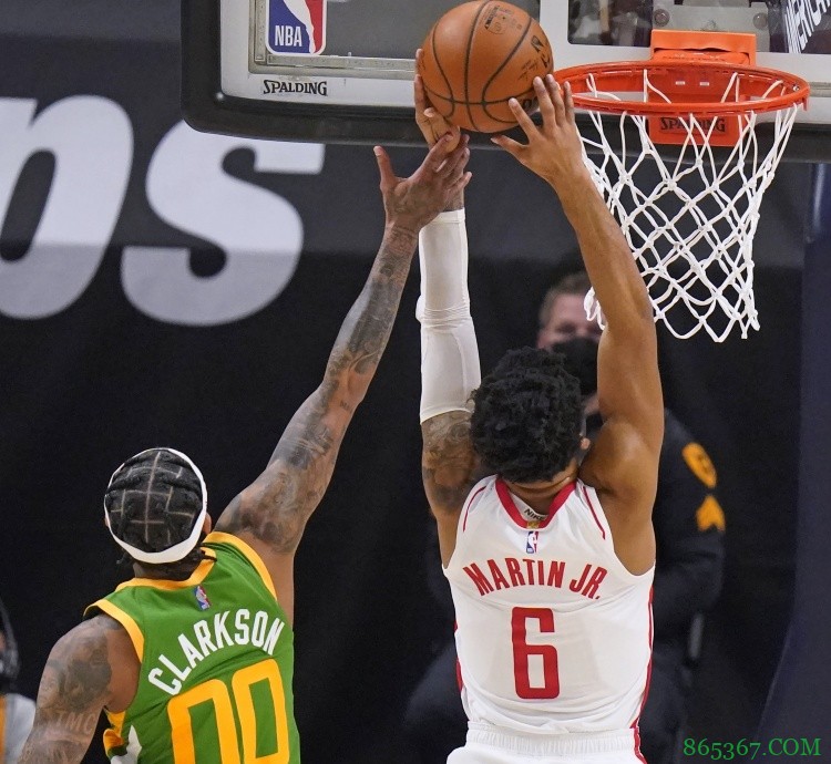 第二十周红黑榜：得分王竞速白热化 休斯敦旧壤绽新花