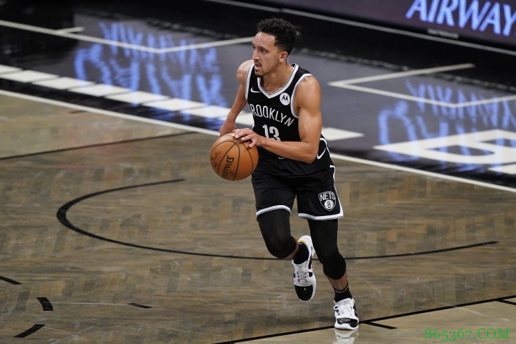 篮网对阵绿军G1伤病名单：沙梅特可能出战 R-威廉姆斯出战成疑