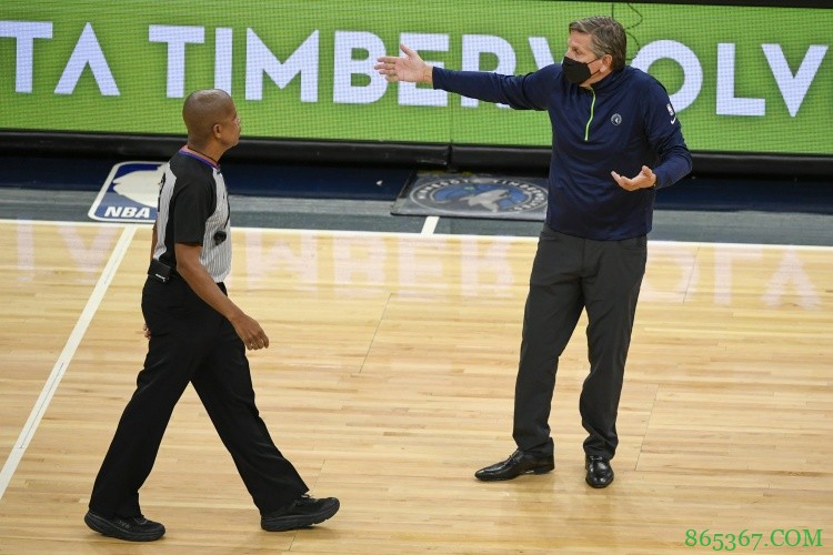 森林狼主帅：在开始赢球前 我们或许无法得到该得的哨声