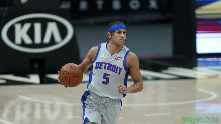 ?NBA官方祝凯文-波特、奥拉迪波、乔治-希尔等5人生日快乐