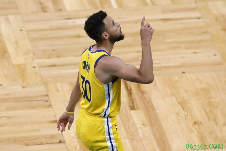 缺谁谁尴尬？乌布雷怀斯曼缺阵以来 勇士12-5连胜掘金爵士太阳