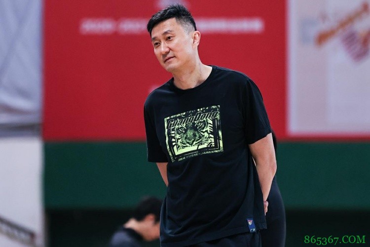 杜锋谈国家队主帅职责：低谷的中国篮球 必须打出不一样的精气神