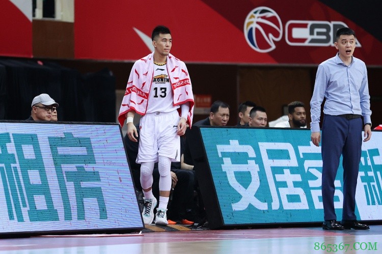 郭艾伦：没能帮呐喊的你们赢得比赛  我真的很伤心