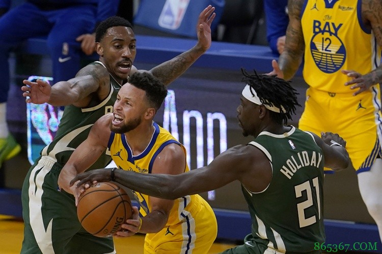 霍勒迪：我每年都值得拿最佳防守球员 我在防守端的贡献被忽视