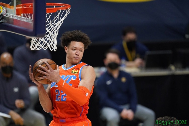 今日雷霆主场输步行者57分 创NBA历史常规赛主场最大输球分差