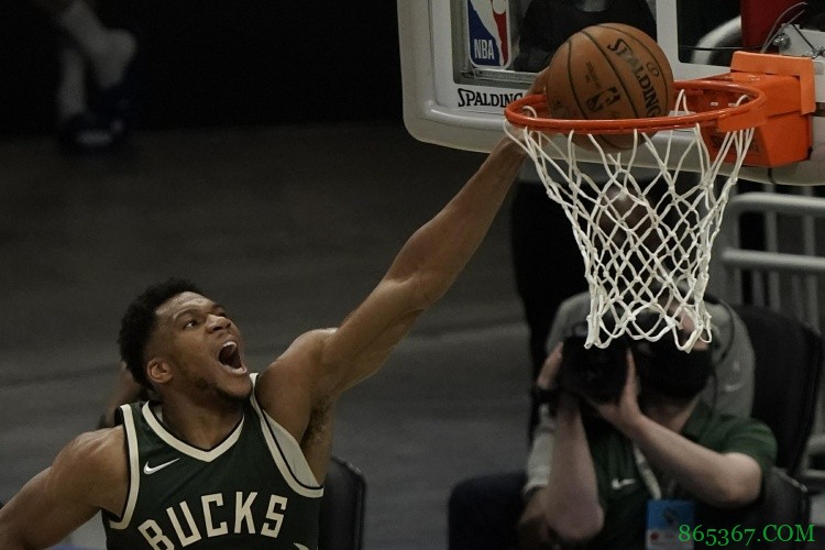 挺猛！雄鹿本赛季面对篮网和76人5胜1负 近5场全胜