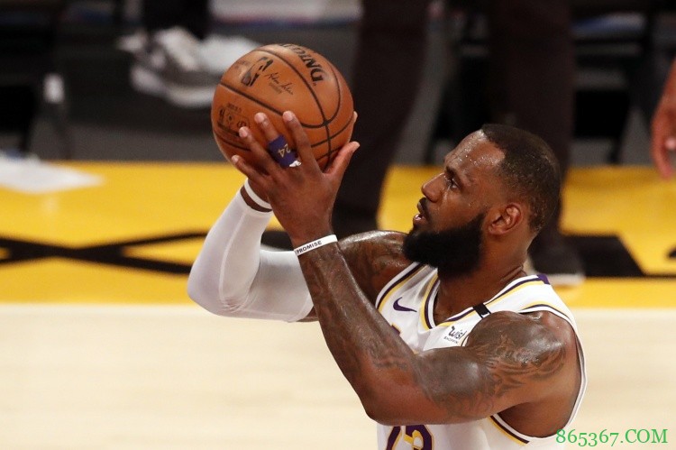 运动员年收入Top100：麦格雷戈2.08亿排第一 詹姆斯破亿列第五