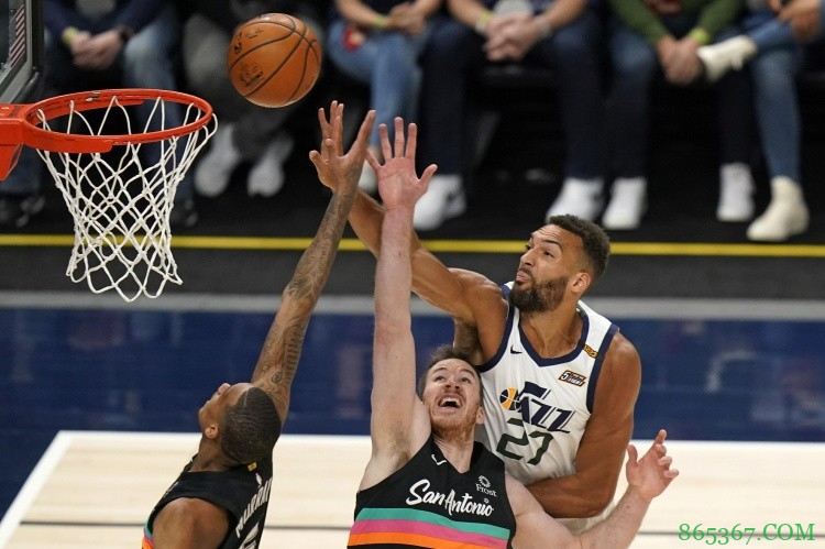 超越诺阿!戈贝尔成为在NBA中常规赛篮板数最多的法国球员