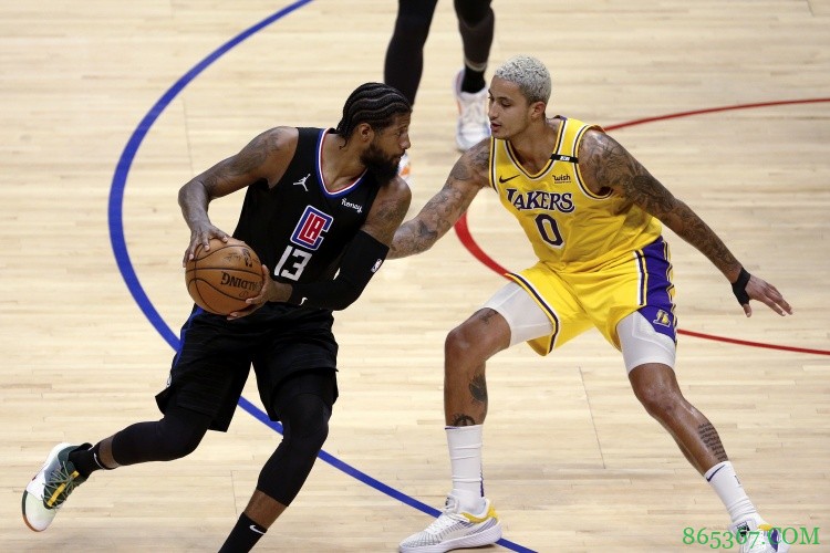 快船本赛季3战湖人完成横扫 场均净胜16.3分