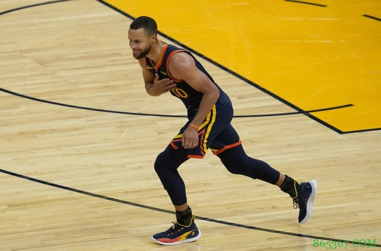 库里本赛季11次40+ 效力12年以上的老将中仅次于97-98赛季的乔丹