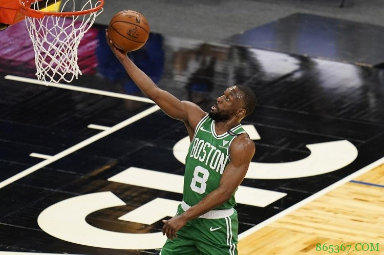 祝福!凯尔特人球星肯巴-沃克31岁生日快乐