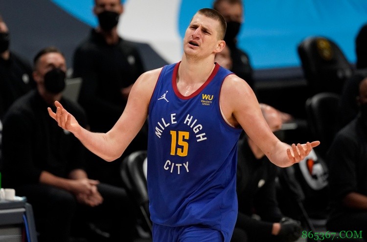 努尔基奇谈约基奇：我们想让他得分 而不是去带动队友