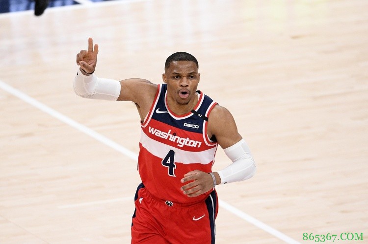 库里和威少均获两项荣誉！上赛季NBA七大数据王全部易主