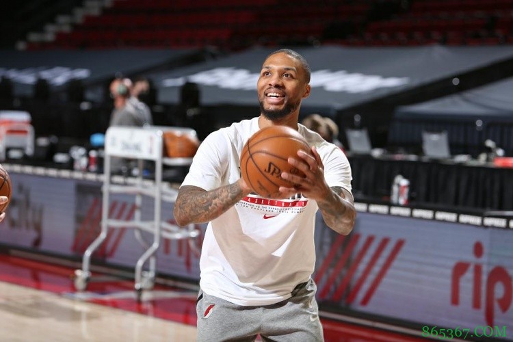 利拉德单场取得13个助攻 自1999年以来队史季后赛最高纪录