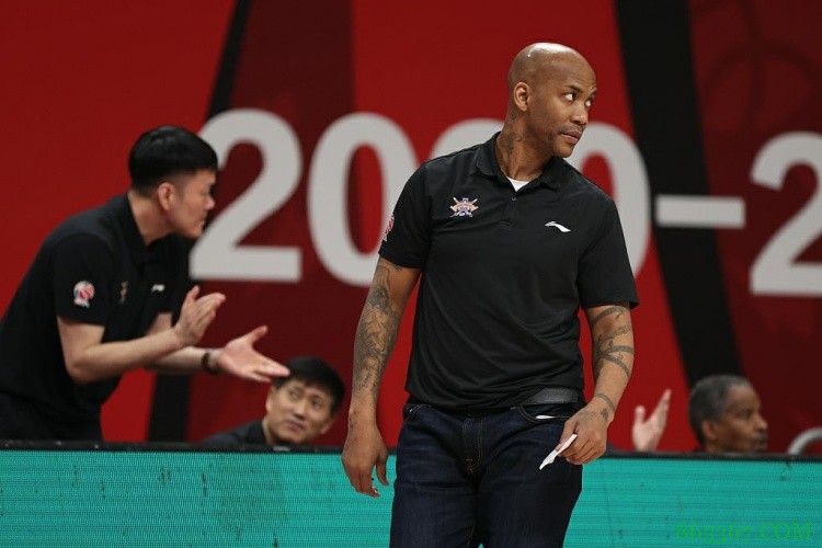 新华社:马布里继续担任北控主帅 但球队运营机制将发生改变