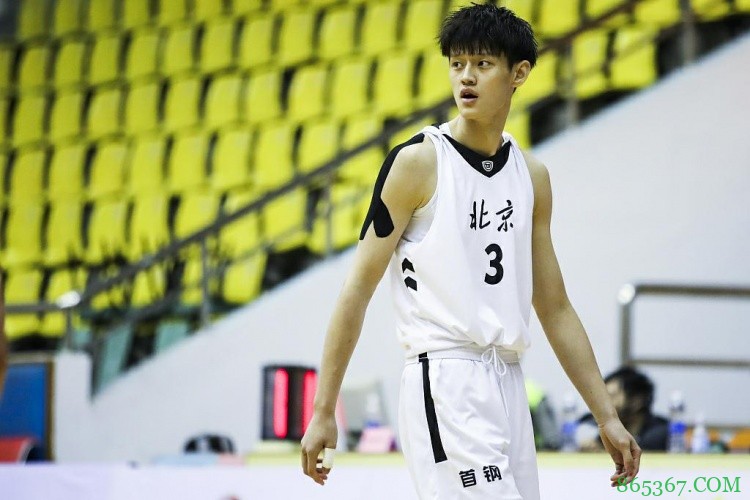 解立彬：曾凡博意外受伤有些打乱球队的用人选择