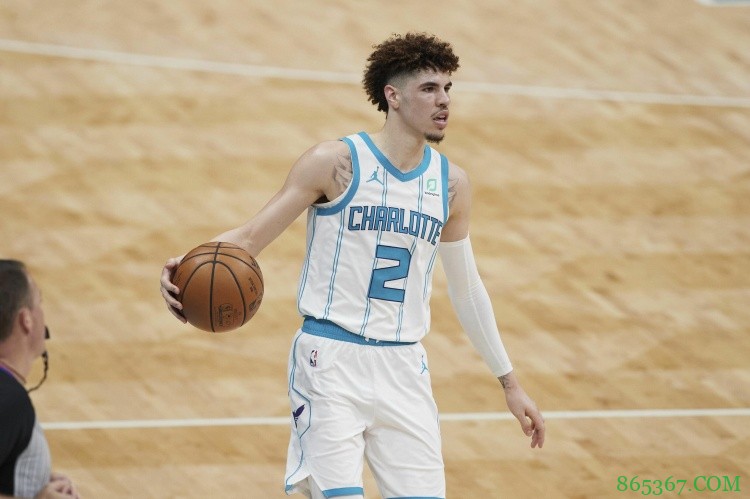 专访|三球：14岁觉得自己能打NBA 相比于最佳新秀季后赛才是目标