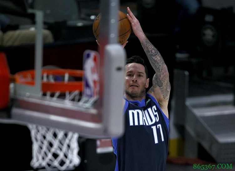 记恨老东家?雷迪克点赞鹈鹕无缘季后赛推文