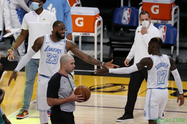 首战被19分逆转！附加赛决战湖人如何避免被勇士再次逆袭？