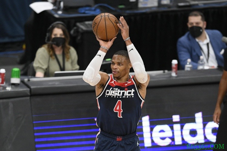 威少谈全队三分球21中3：我们就是投丢了 真是见鬼