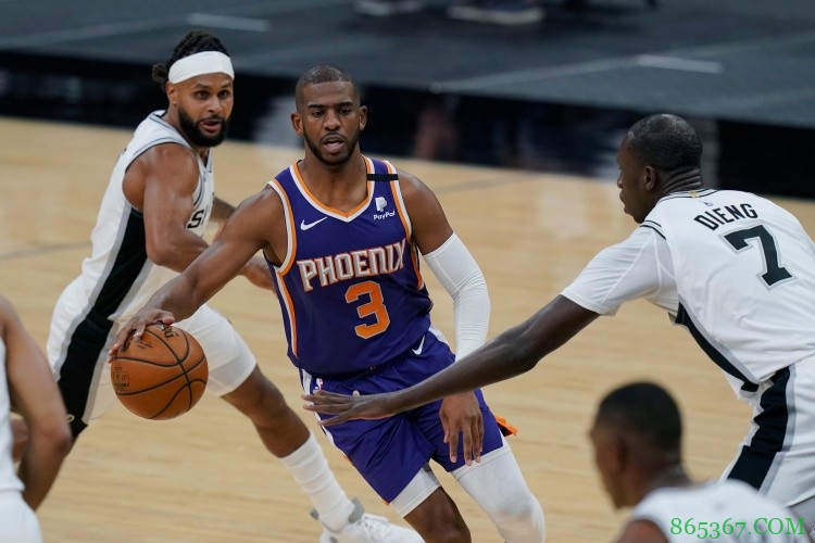 一丝不苟！保罗10投7中拿到16分5板10助