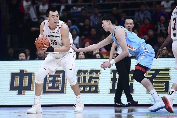 周琦回辽篮？李洪庆：需要看他和新疆俱乐部之间沟通的结果