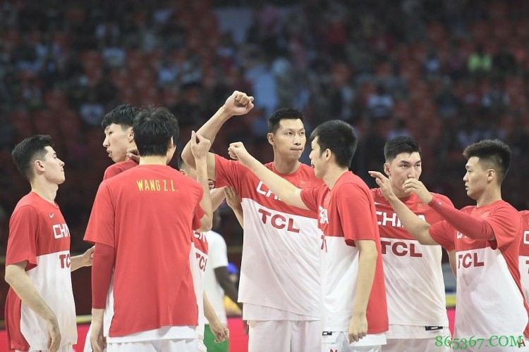 中青报:男篮最大任务是如何为下届世界杯、奥运会打下好基础