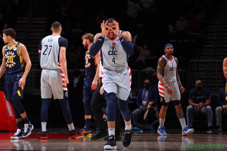 合理龟!威少准三节打卡18+8+15 正负值+30冠绝全场