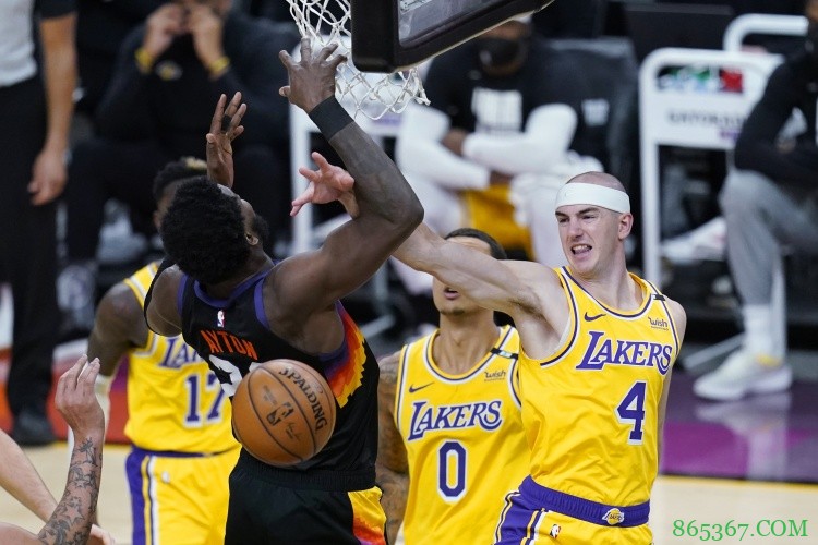 艾顿谈季后赛：这就是我所期待的比赛