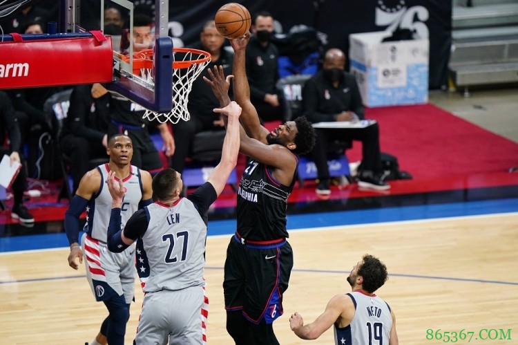 NBA彩经：76人轻取两连胜 尼克斯&爵士扳平大比分