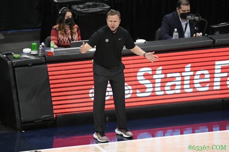 队记Q&A：不反对砍西蒙斯战术 德罗赞非奇才现实的引援选择