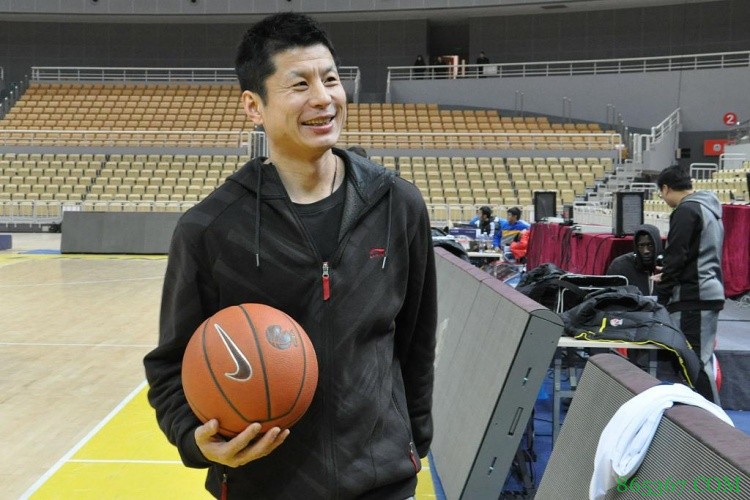 宋翔：鞠维松已经加入广州男篮教练组 辅佐主帅郭士强