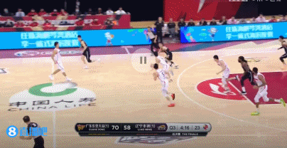 真难啊!郭艾伦反击一打四打板命中