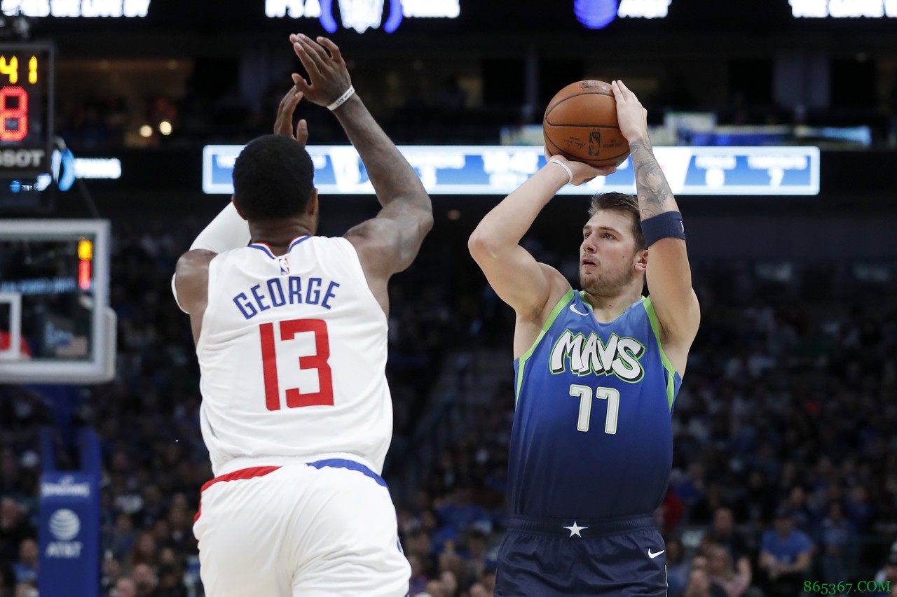 NBA彩经：篮网客胜绿军取赛点 快船拿下独行侠扳回一城