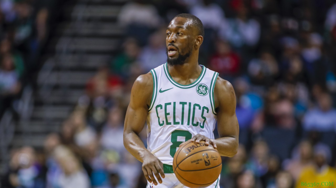 发挥出色！沃克18中11得到32分3板4助