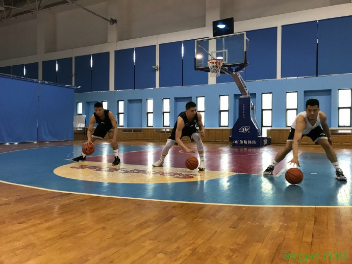 开搞！同曦男篮昨日集结 今天已开启夏训第一堂训练课