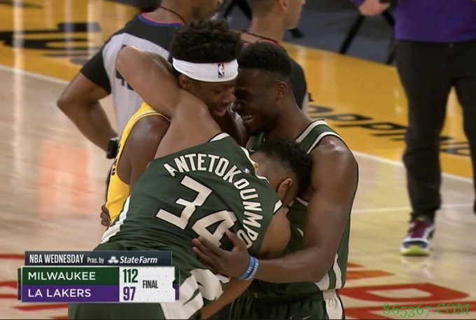 替哥哥说话!字母弟发推:现在能请你们?了吗?